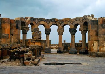 کلیسای جامع زوارتنوتس
